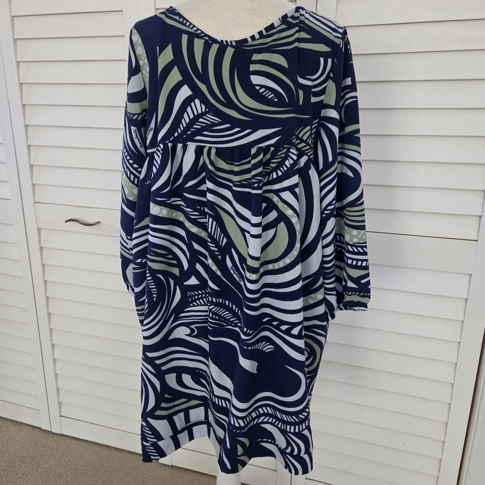 Manuhealii Dress - Picture 4 of 7